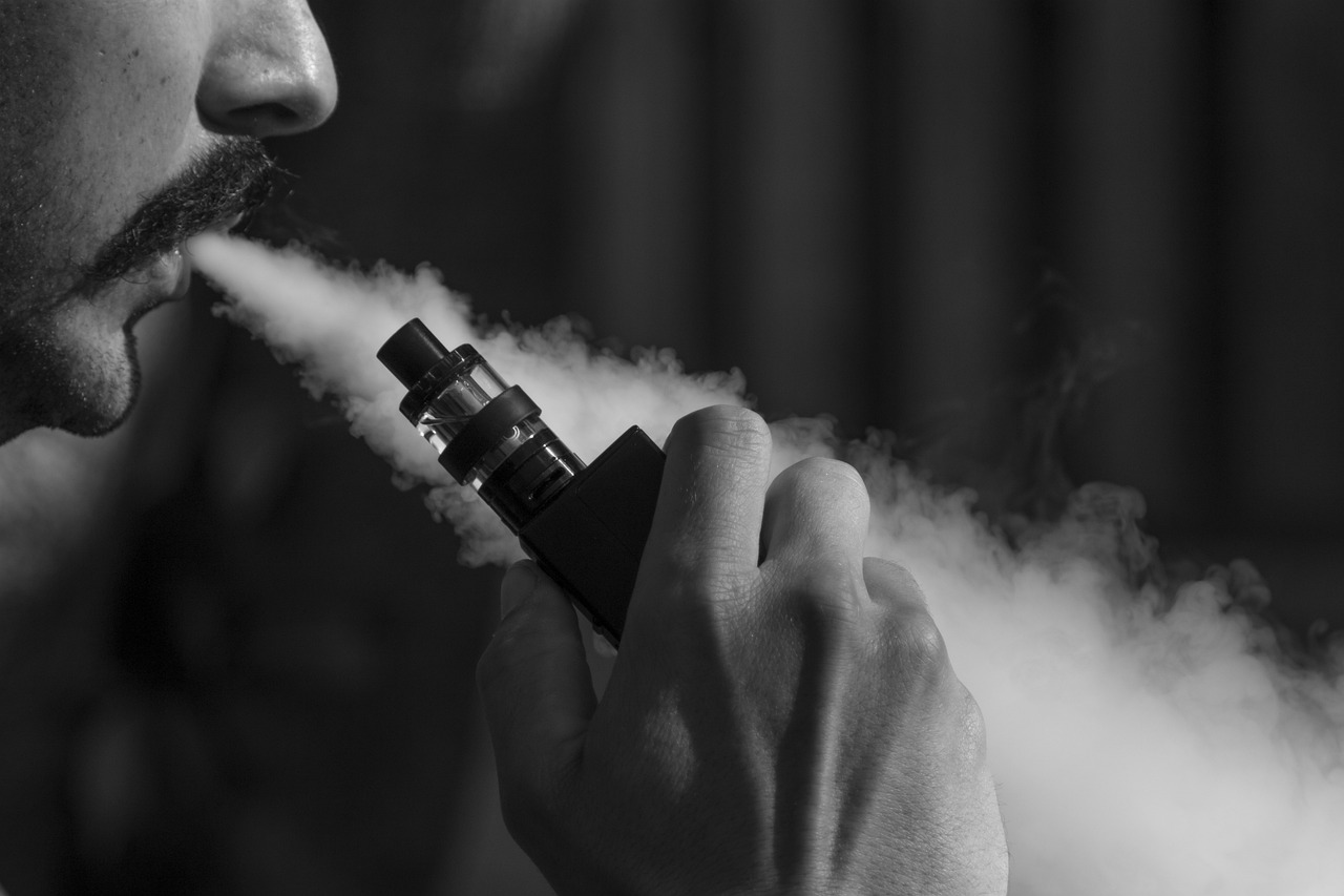 elf bar vape uk FDA warns stores to stop selling fruity disposable e-cigarettes main image 0
